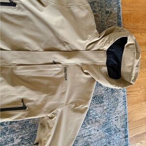 Marmot Men's Beige ski Jacket with Hood